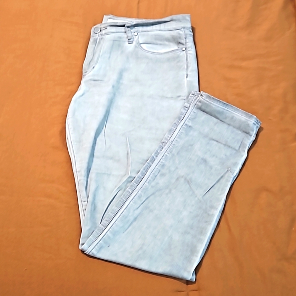 DKNY ULTRA SKINNY JEANS
